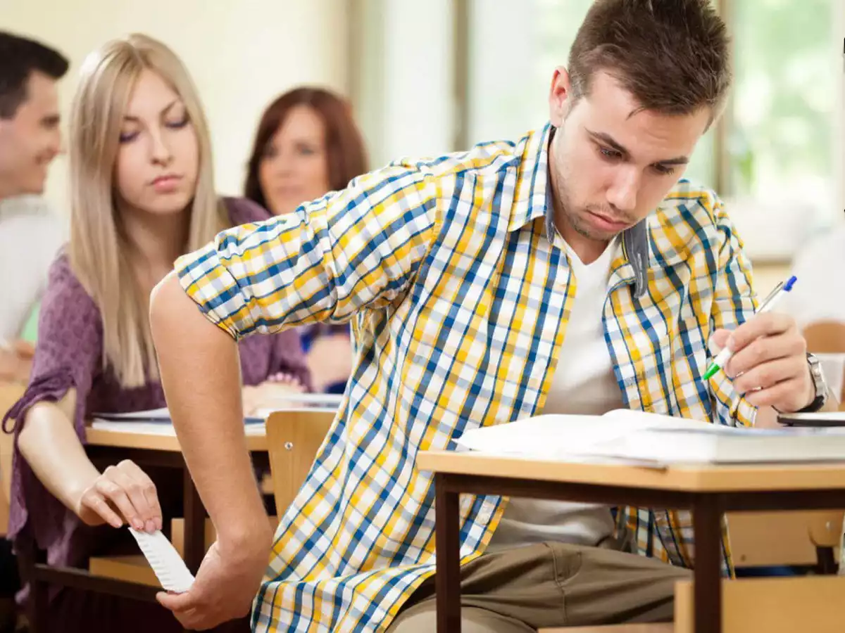 Студент получает ответы на вопросы